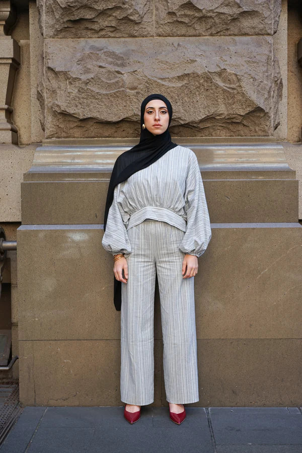 2025 Modest Fashion Trends: Sustainable Fabrics & Statement Silhouettes