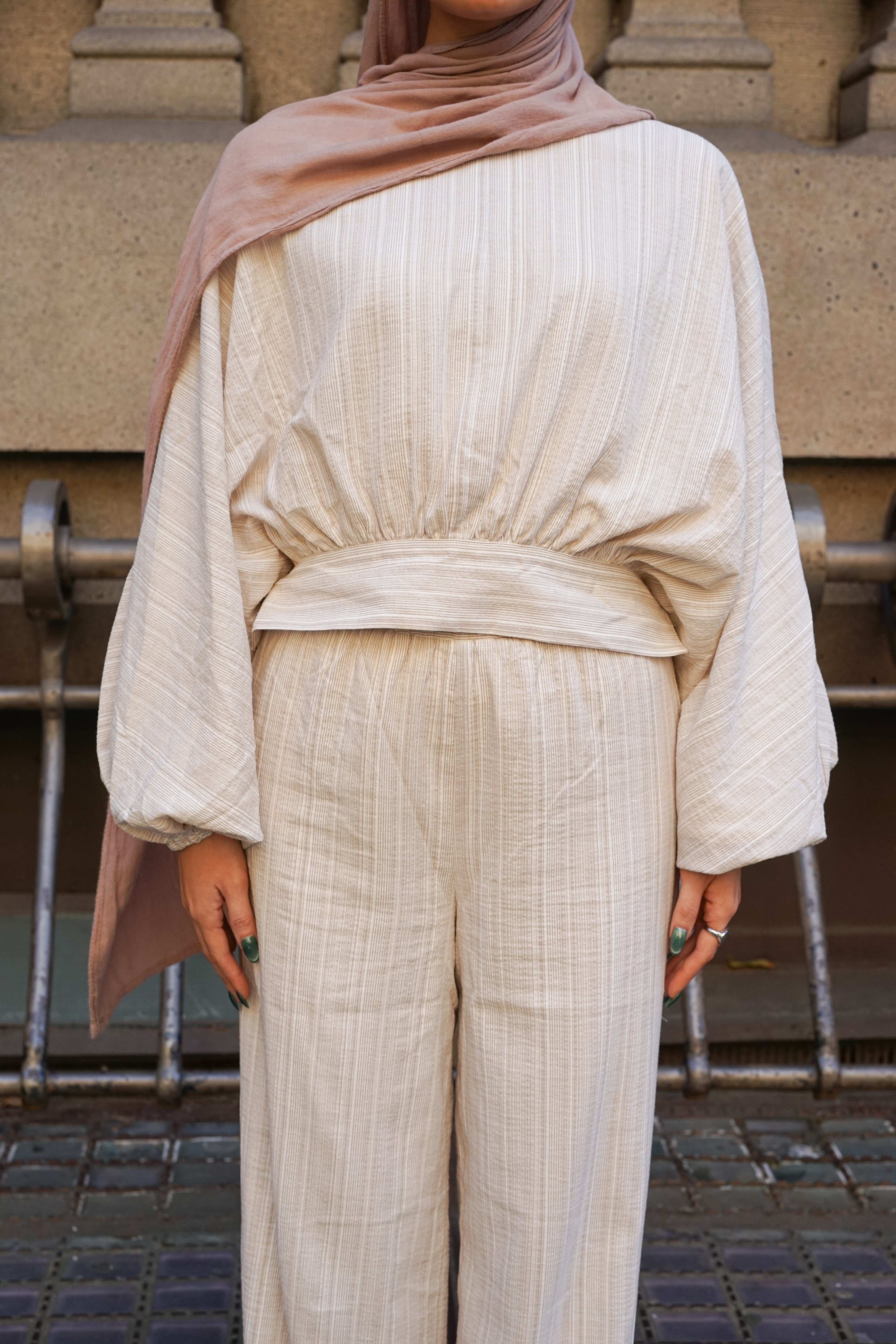 Lina Textured Hem Set - Neutral